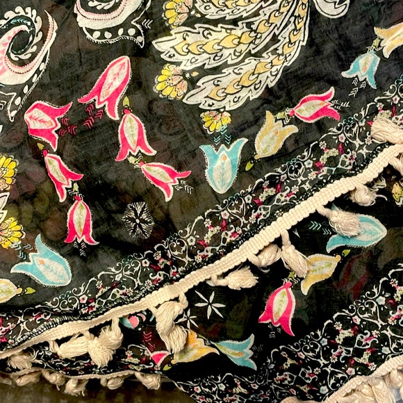 Odd molly round scarf wrap - Picture 2 of 3